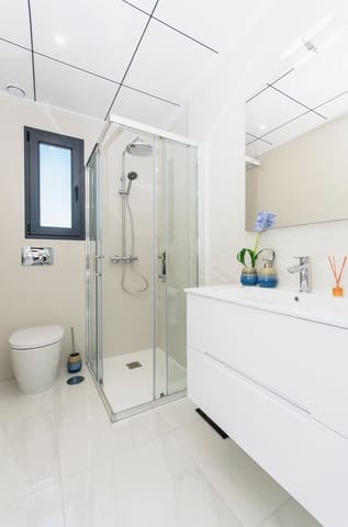 3 sypialnia Willa na sprzedaż w Polop z basenem garażem - 598 000 € (Ref: 10160689)