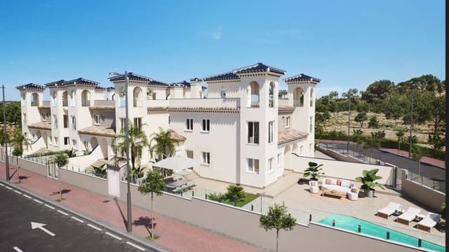 4 soverom Kjedet enebolig til salgs i Bigastro med svømmebasseng - € 269 900 (Ref: 8964412)