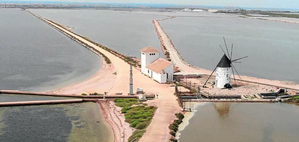 2 bedroom Flat for sale in San Pedro del Pinatar with pool - € 244,900 (Ref: 8964439)