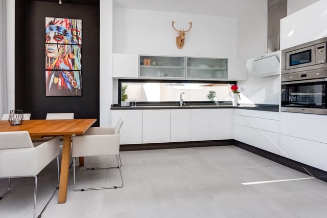 3 makuuhuone Huvila myytävänä paikassa Torre de la Horadada, Pilar de la Horadada mukana uima-altaan - 372 000 € (Ref: 8964447)