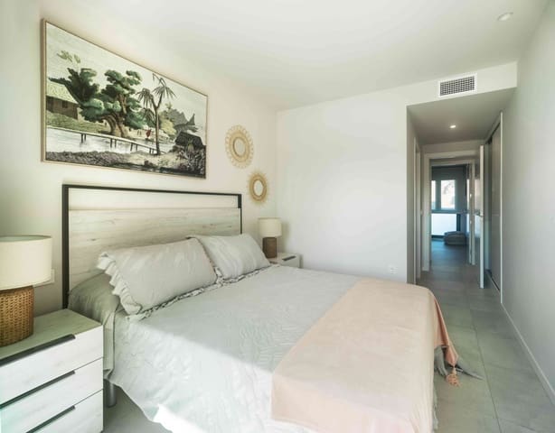 Piso de 2 habitaciones en Dénia en venta con piscina - 315.000 € (Ref: 8964452)