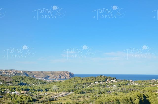 Chalet de 3 habitaciones en Javea / Xàbia en venta con piscina - 945.000 € (Ref: 8964476)