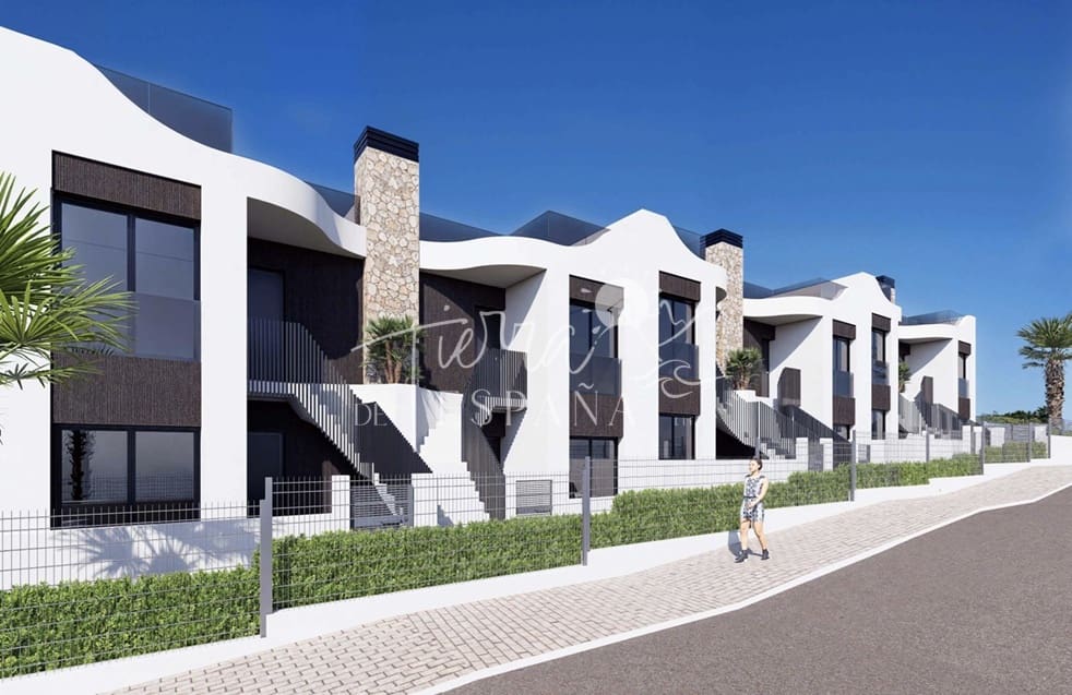 2 bedroom Flat for sale in San Miguel de Salinas with pool - € 220,000 (Ref: 9032708)