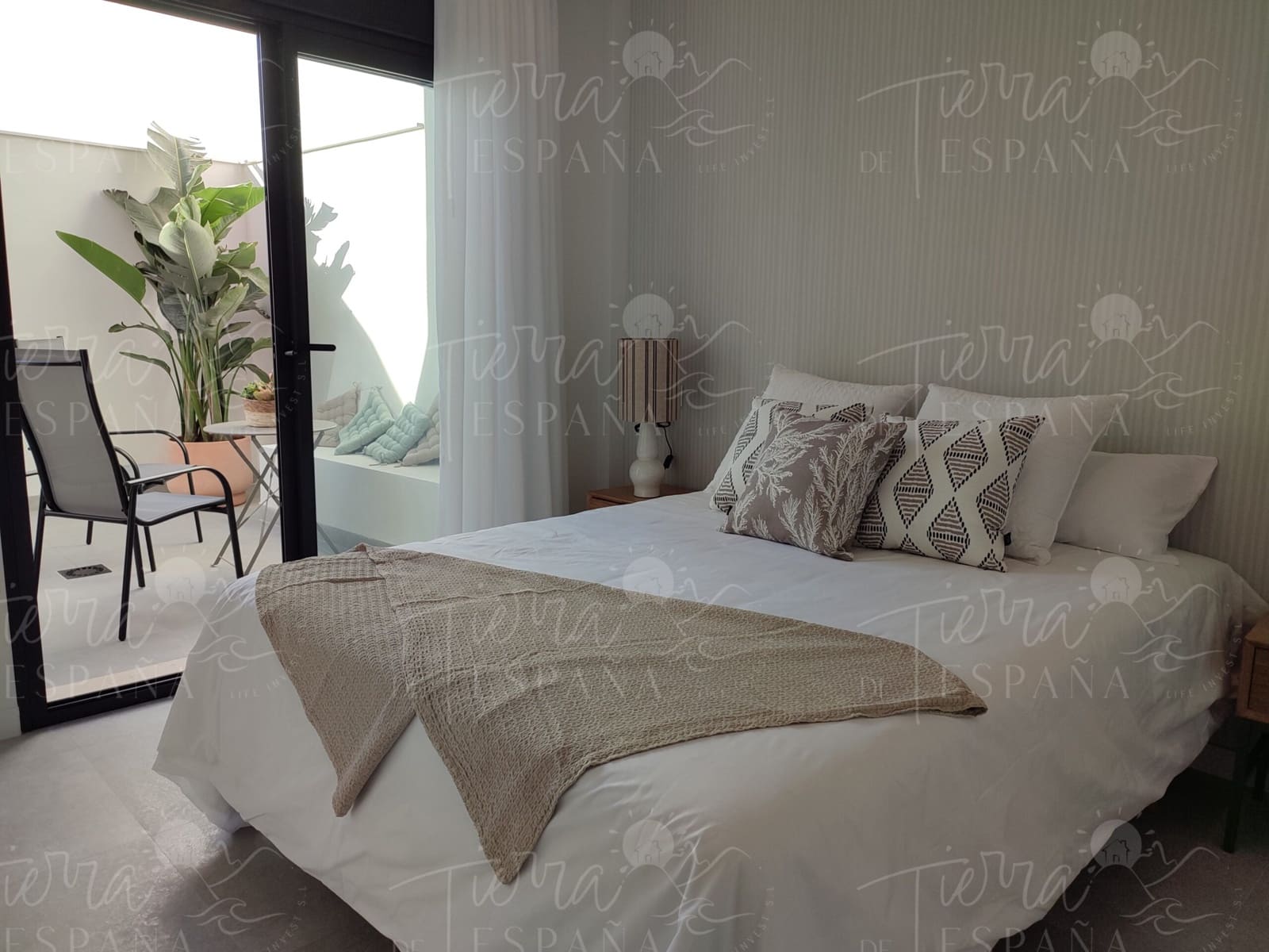 2 bedroom Bungalow for sale in Pilar de la Horadada with pool - € 259,900 (Ref: 9159644)