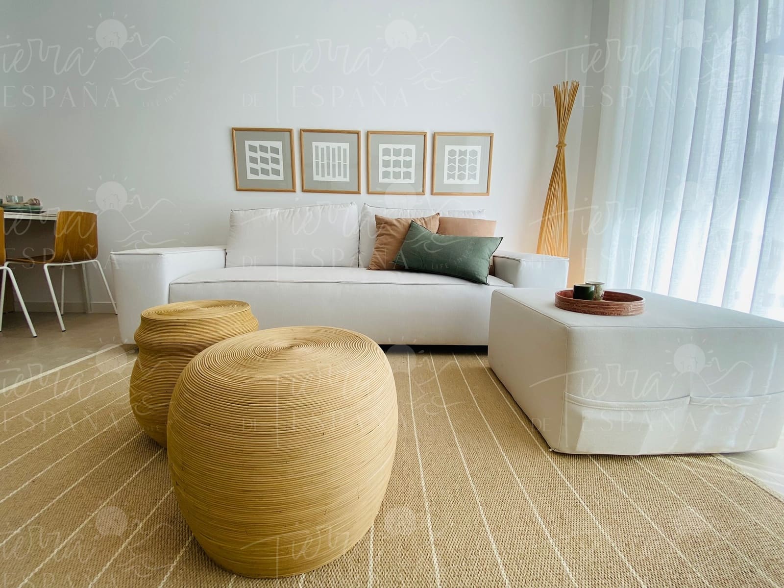 Piso de 2 habitaciones en Pilar de la Horadada en venta con piscina - 289.900 € (Ref: 9686325)