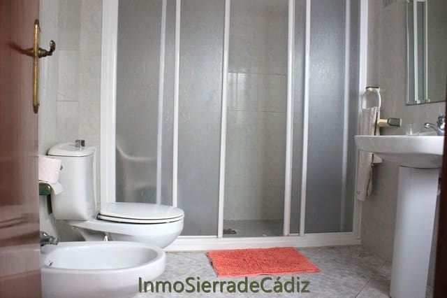 Casa de 5 habitaciones en Algodonales en venta - 152.000 € (Ref: 10020303)