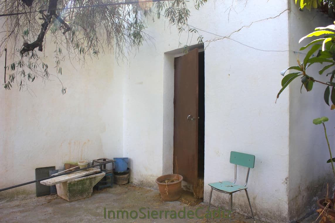 Casa de 5 habitaciones en Algodonales en venta - 152.000 € (Ref: 10020303)