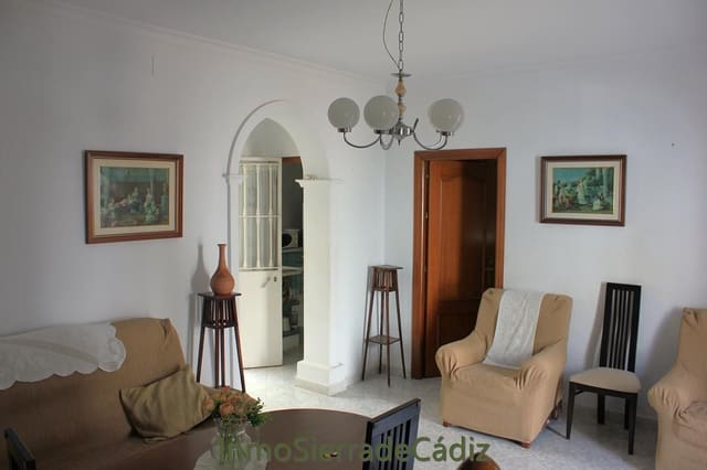 Casa de 5 habitaciones en Algodonales en venta - 152.000 € (Ref: 10020303)