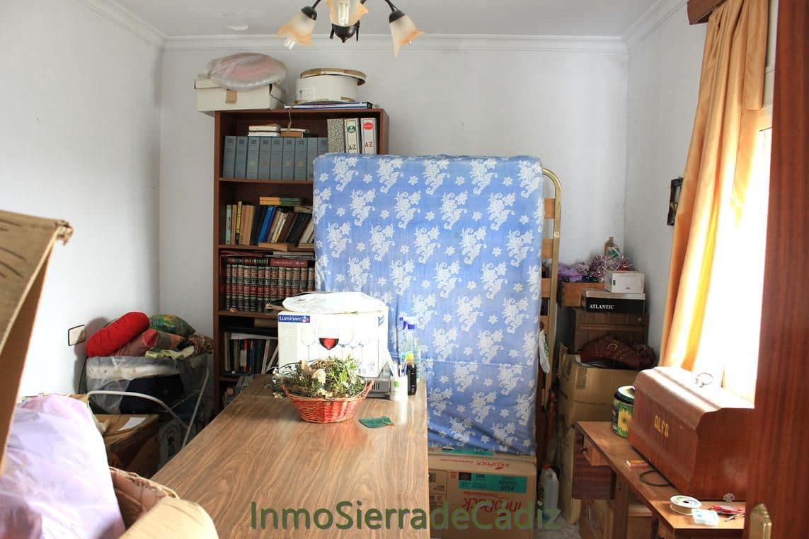 Casa de 5 habitaciones en Algodonales en venta - 152.000 € (Ref: 10020303)
