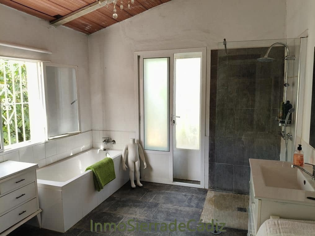 2 quarto Quinta/Casa Rural para venda em Algodonales com garagem - 375 000 € (Ref: 10025223)