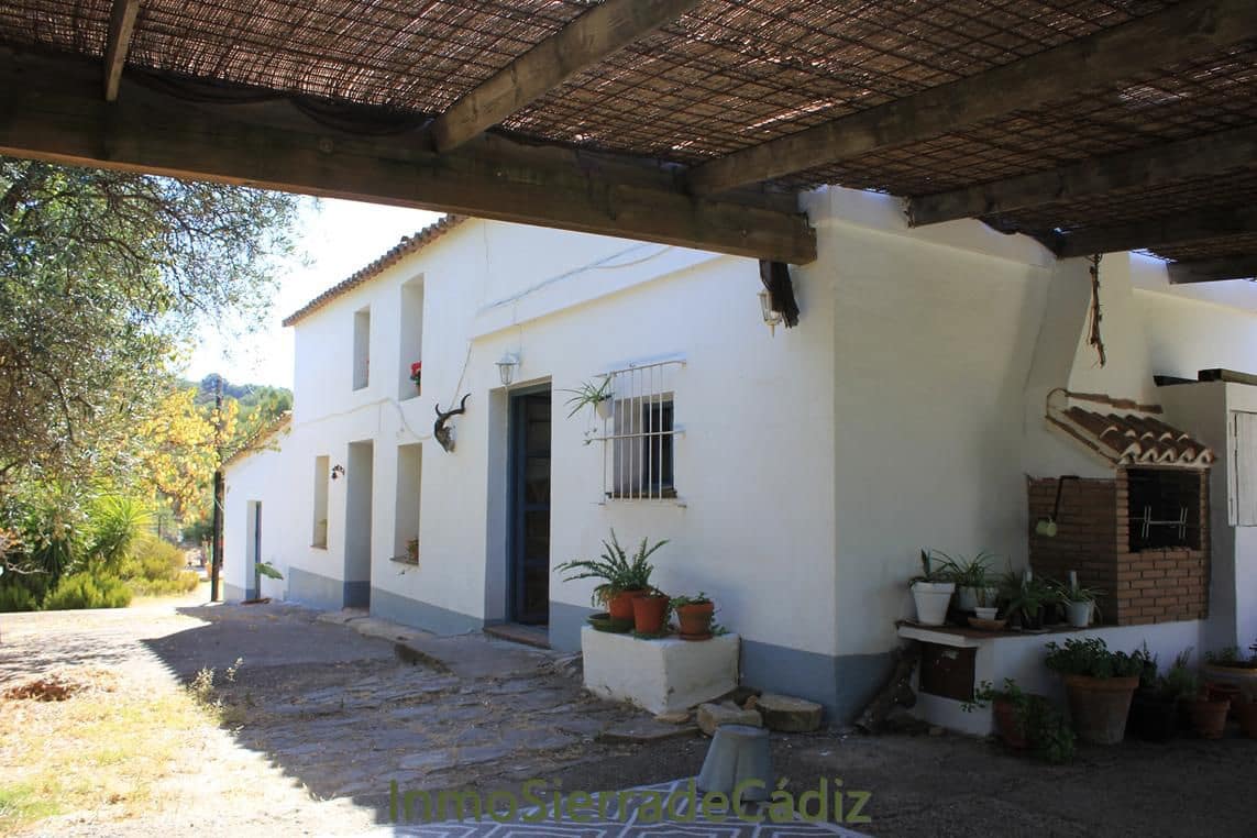 2 quarto Quinta/Casa Rural para venda em Algodonales com garagem - 375 000 € (Ref: 10025223)
