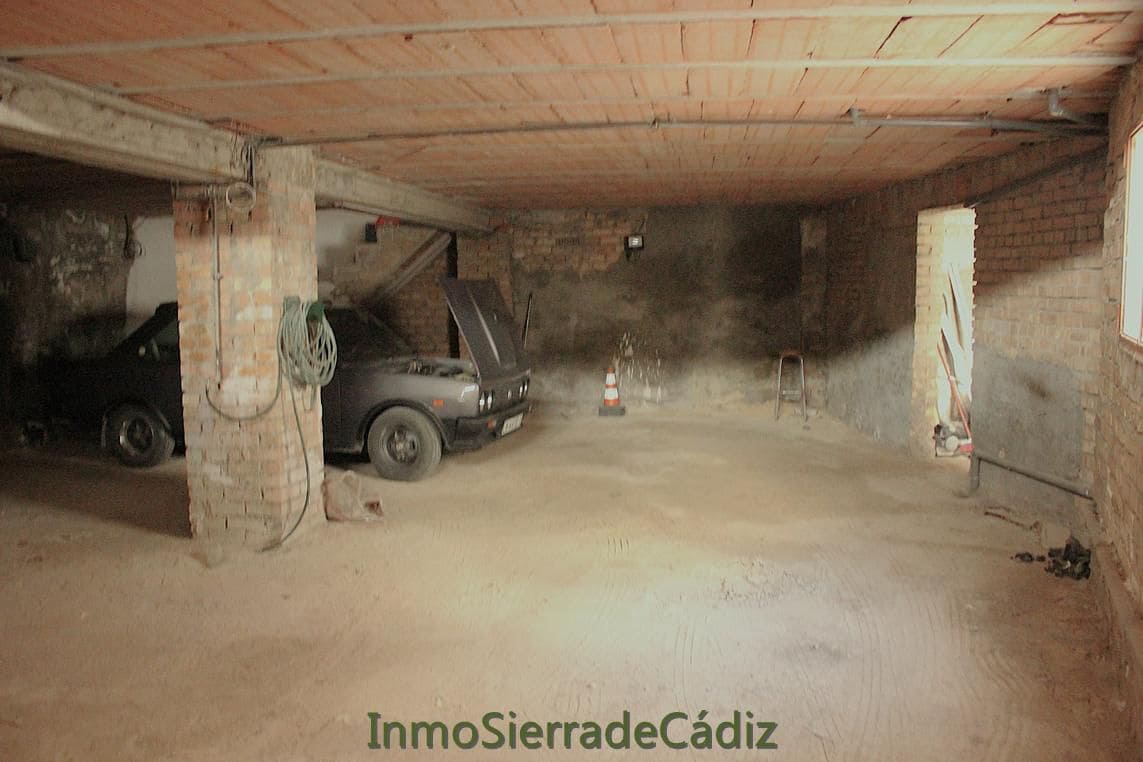 5 quarto Casa em Banda para venda em Algodonales com garagem - 175 000 € (Ref: 10048873)