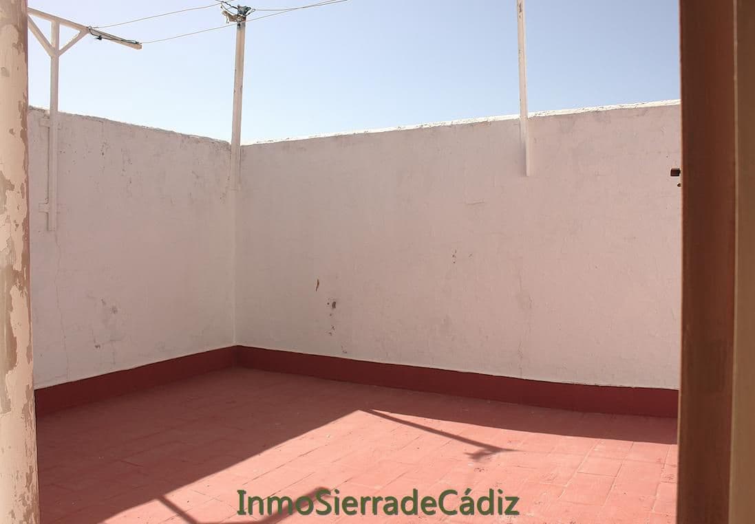 5 quarto Casa em Banda para venda em Algodonales com garagem - 175 000 € (Ref: 10048873)
