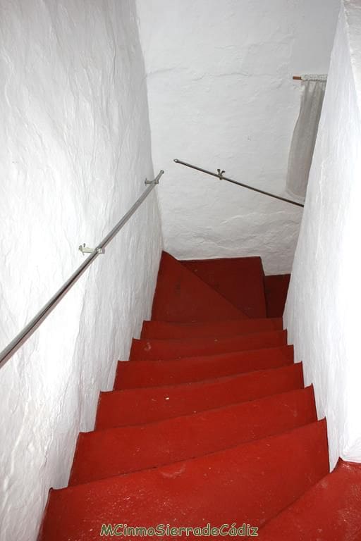 4 bedroom Townhouse for sale in Algodonales with garage - € 95,000 (Ref: 8126761)