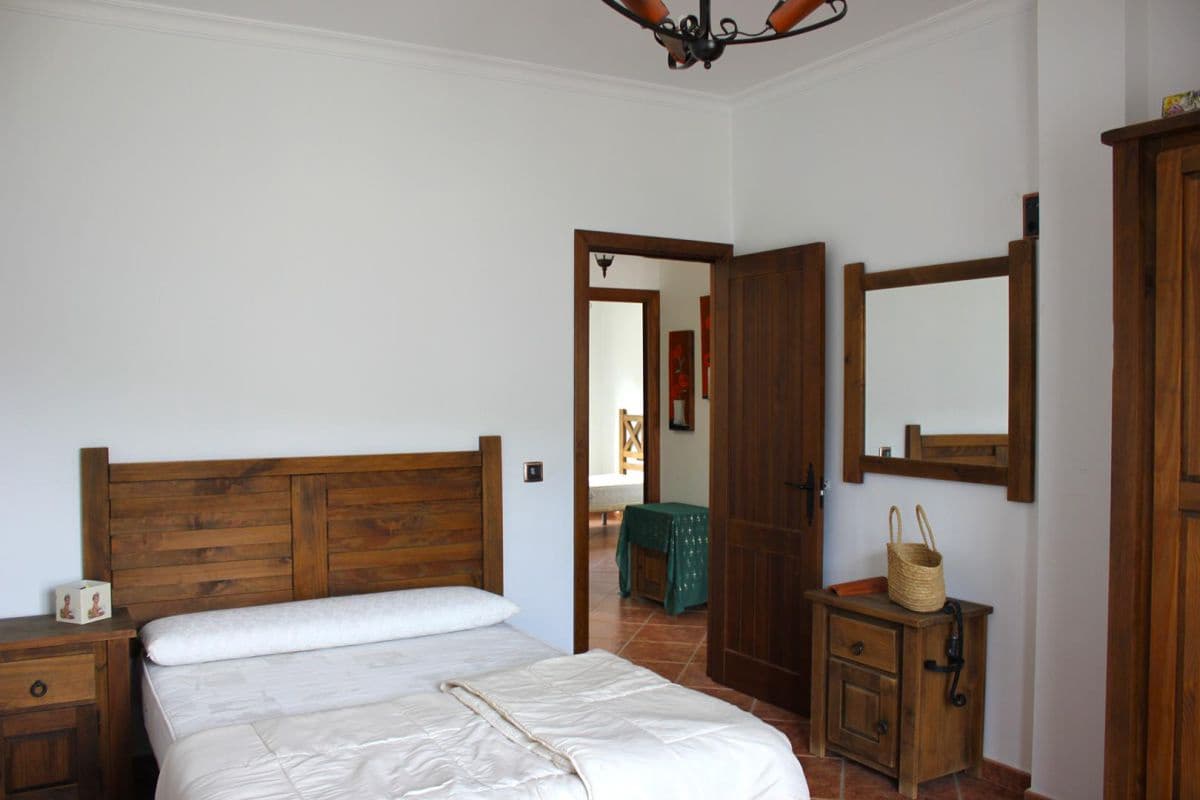 Casa de 3 habitaciones en Algodonales en venta - 105.000 € (Ref: 8178560)