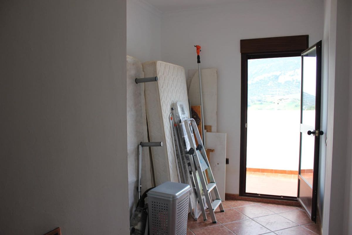 Casa de 3 habitaciones en Algodonales en venta - 105.000 € (Ref: 8178560)