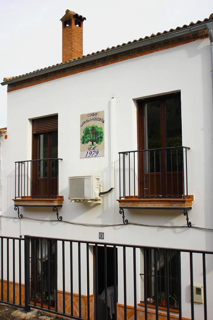 Casa de 3 habitaciones en Algodonales en venta - 105.000 € (Ref: 8178560)