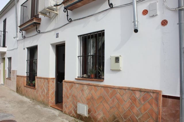 Casa de 3 habitaciones en Algodonales en venta - 105.000 € (Ref: 8178560)