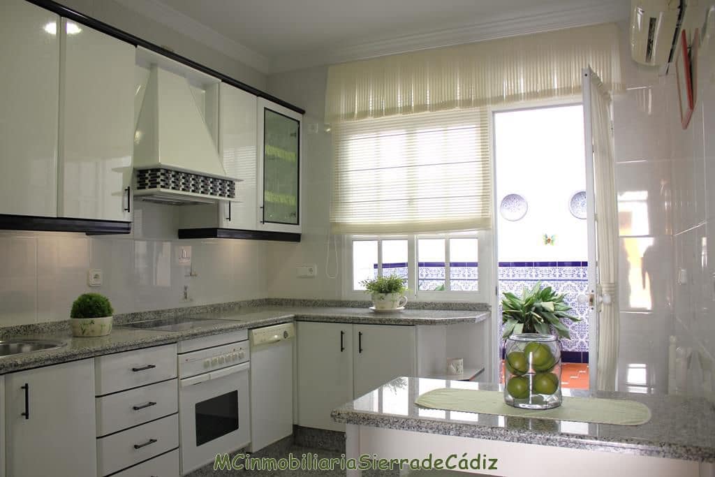 4 soveværelse Byhus til salg i Olvera med garage - € 184.000 (Ref: 8222079)