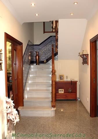 4 camera da letto Casa in vendita in Olvera con garage - 184.000 € (Rif: 8222079)