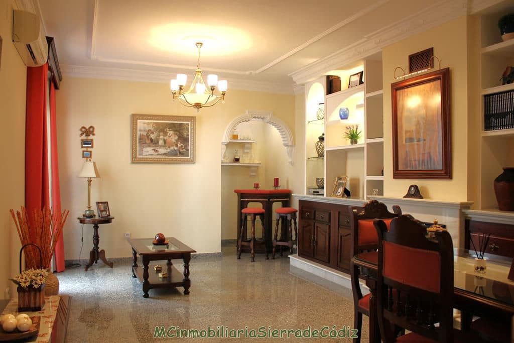 4 soveværelse Byhus til salg i Olvera med garage - € 184.000 (Ref: 8222079)