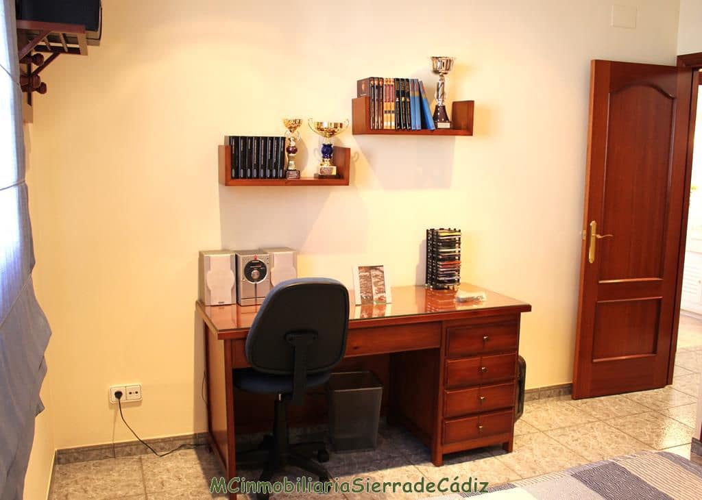 4 soveværelse Byhus til salg i Olvera med garage - € 184.000 (Ref: 8222079)