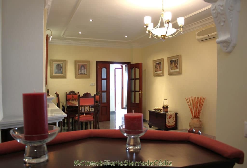 4 soveværelse Byhus til salg i Olvera med garage - € 184.000 (Ref: 8222079)