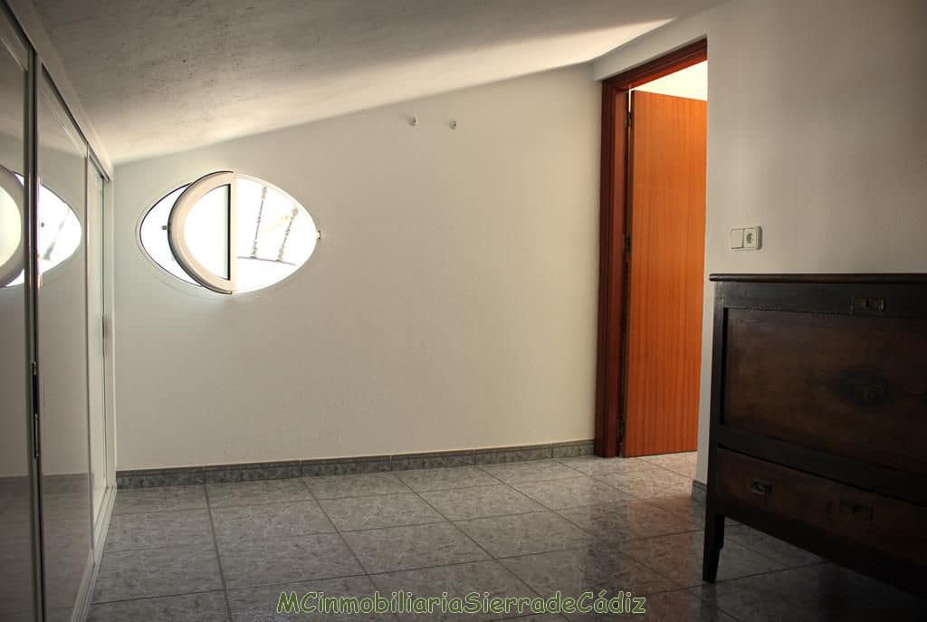 4 soveværelse Byhus til salg i Olvera med garage - € 184.000 (Ref: 8222079)