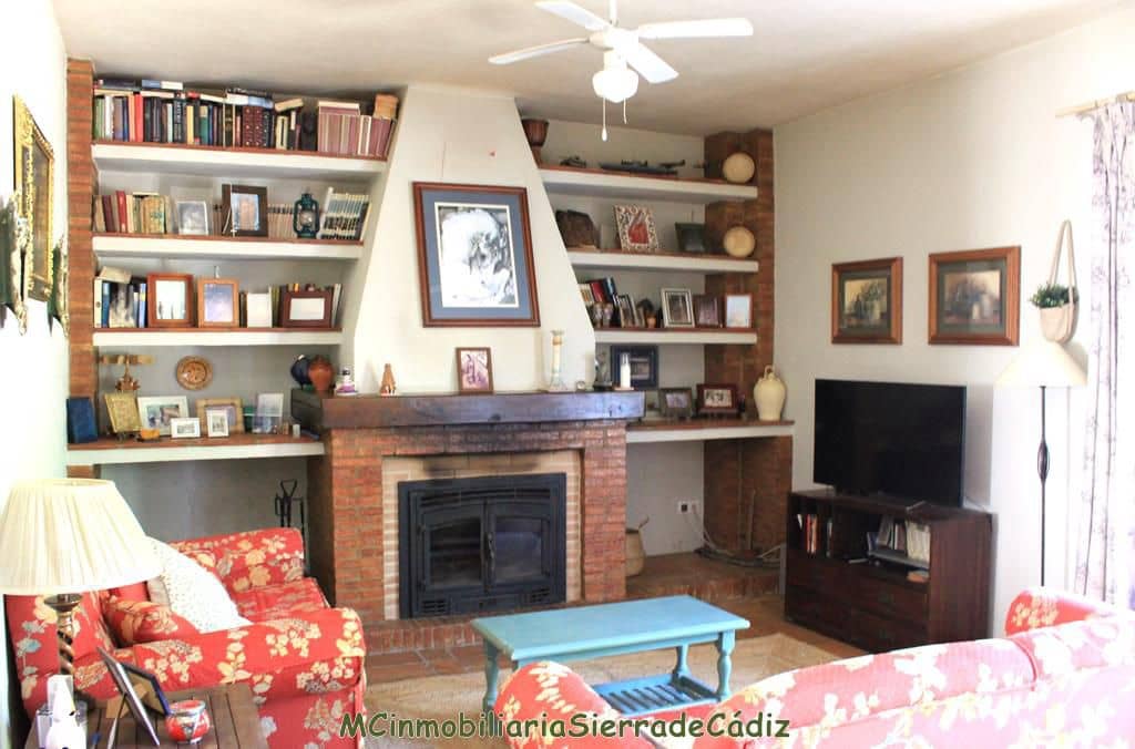 3 soveværelse Finca/Landehus til salg i Algodonales - € 285.000 (Ref: 8233996)