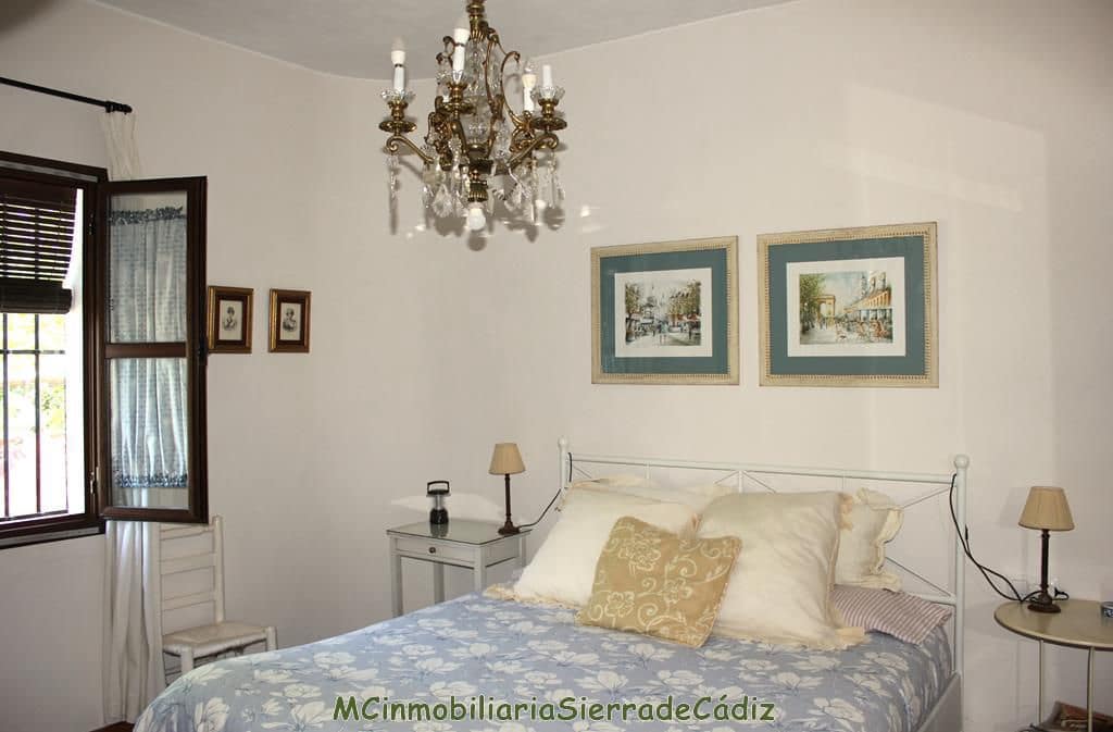 3 soveværelse Finca/Landehus til salg i Algodonales - € 285.000 (Ref: 8233996)