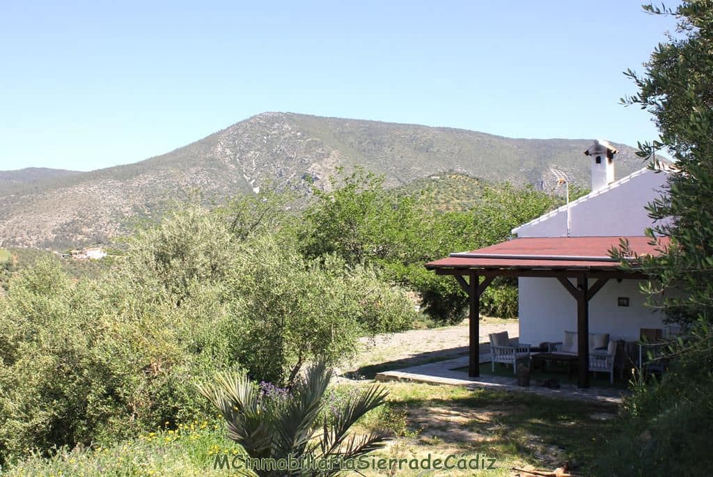 3 soveværelse Finca/Landehus til salg i Algodonales - € 285.000 (Ref: 8233996)