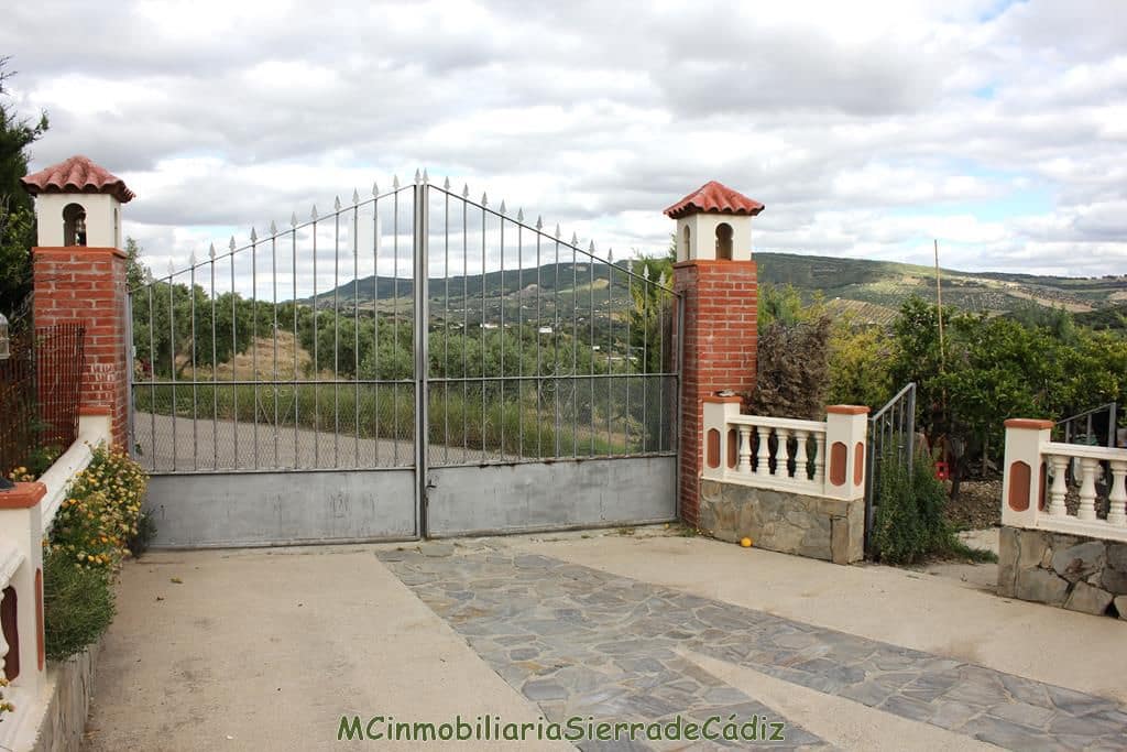 5 camera da letto Finca/Casa di Campagna in vendita in Olvera con garage - 350.000 € (Rif: 8320880)