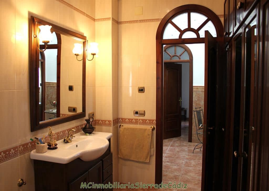 5 camera da letto Finca/Casa di Campagna in vendita in Olvera con garage - 350.000 € (Rif: 8320880)