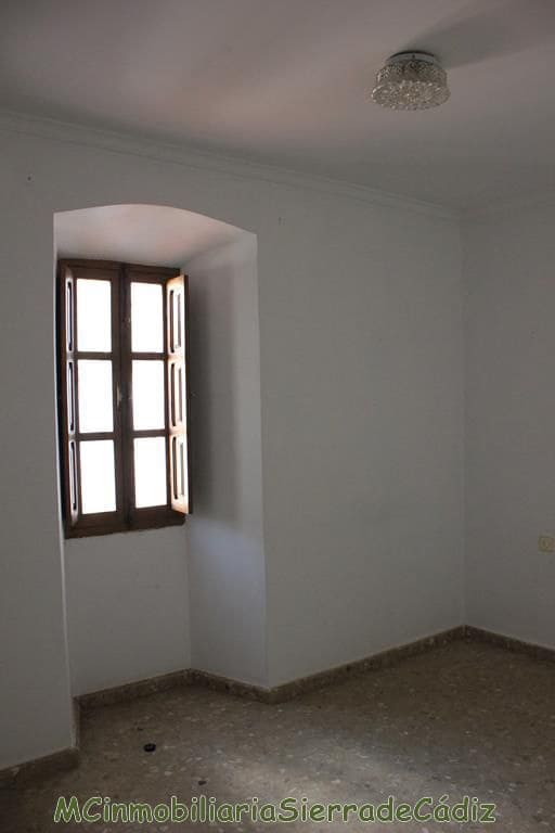 Maison de Ville à vendre à Algodonales - 295 000 € (Ref: 8349401)