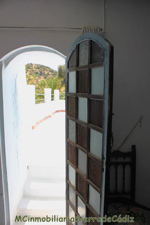 4 bedroom Finca/Country House for sale in El Gastor with garage - € 229,000 (Ref: 8387101)