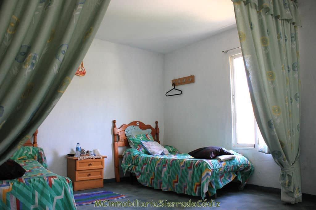 4 bedroom Finca/Country House for sale in El Gastor with garage - € 229,000 (Ref: 8387101)