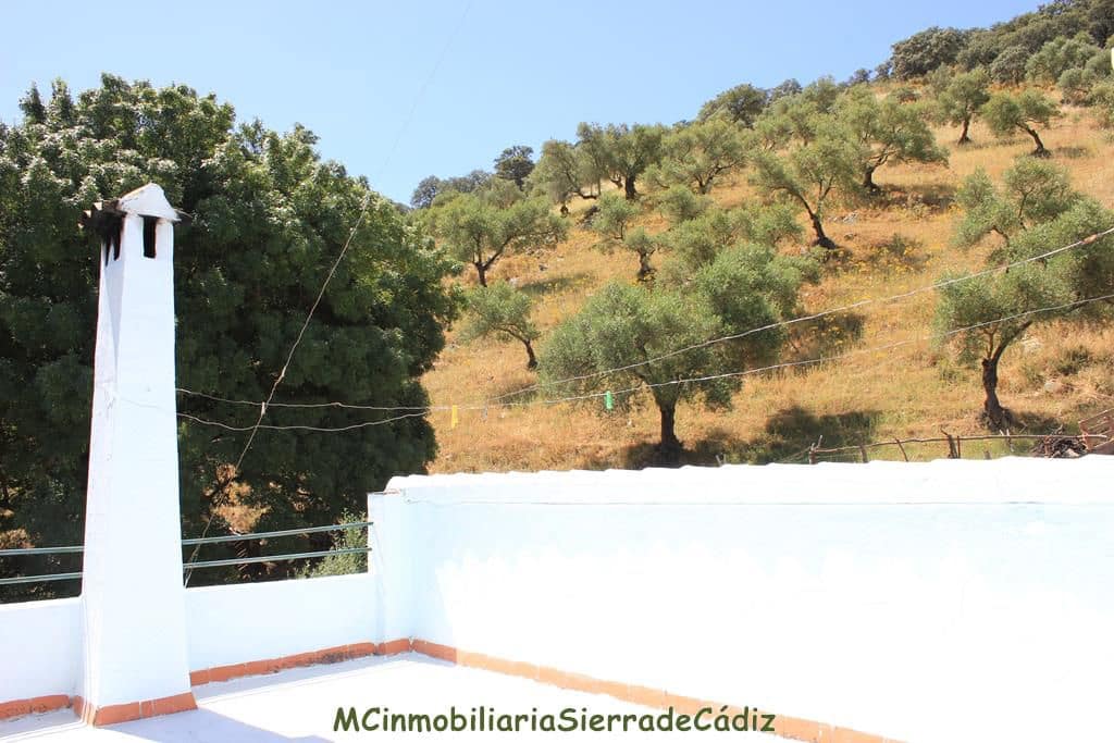 4 bedroom Finca/Country House for sale in El Gastor with garage - € 229,000 (Ref: 8387101)