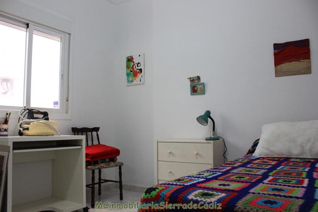 3 soveværelse Lejlighed til salg i Olvera - € 112.000 (Ref: 8390817)