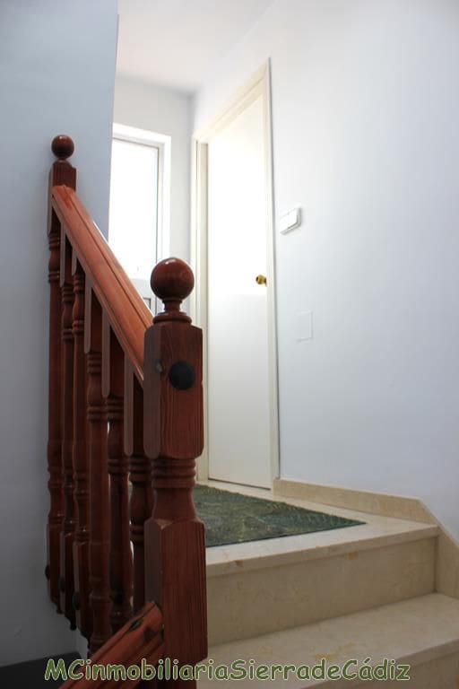 3 soveværelse Lejlighed til salg i Olvera - € 112.000 (Ref: 8390817)