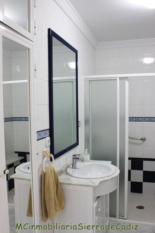 3 soveværelse Lejlighed til salg i Olvera - € 112.000 (Ref: 8390817)