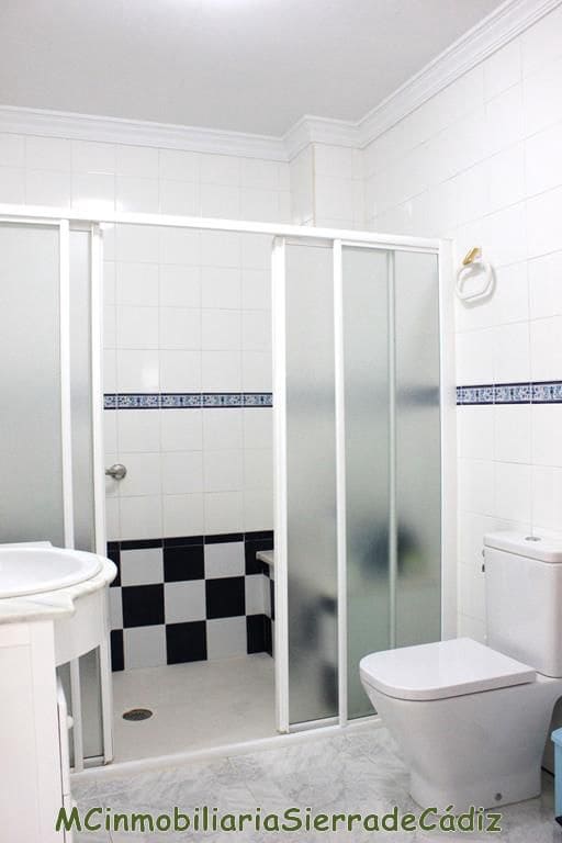 3 soveværelse Lejlighed til salg i Olvera - € 112.000 (Ref: 8390817)