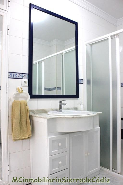 3 soveværelse Lejlighed til salg i Olvera - € 112.000 (Ref: 8390817)