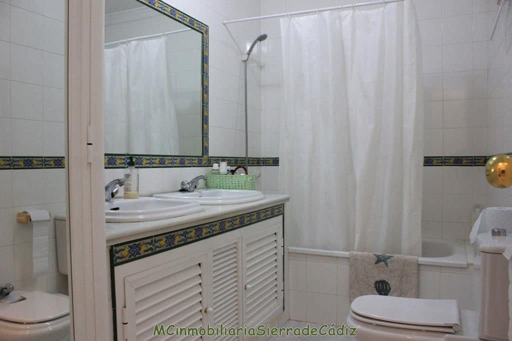 3 soveværelse Lejlighed til salg i Olvera - € 112.000 (Ref: 8390817)