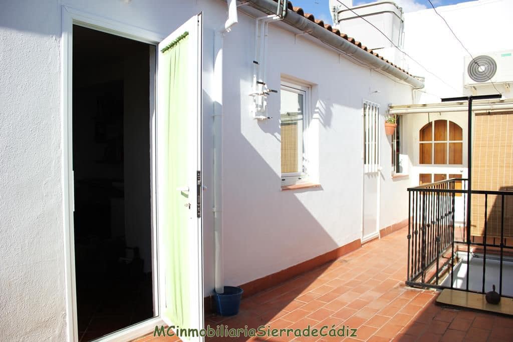 3 soveværelse Lejlighed til salg i Olvera - € 112.000 (Ref: 8390817)