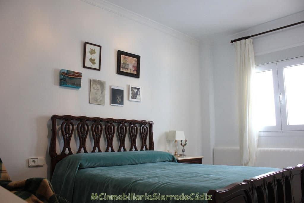 3 soveværelse Lejlighed til salg i Olvera - € 112.000 (Ref: 8390817)