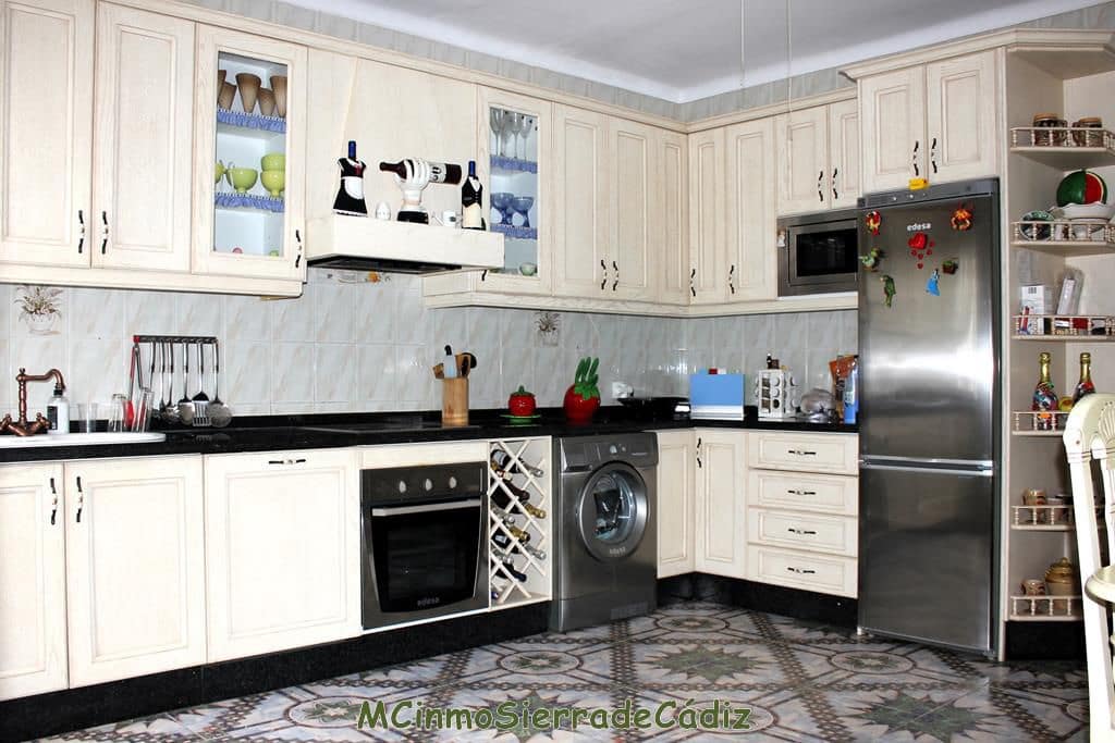 5 soveværelse Byhus til salg i Algodonales med garage - € 210.000 (Ref: 8475832)