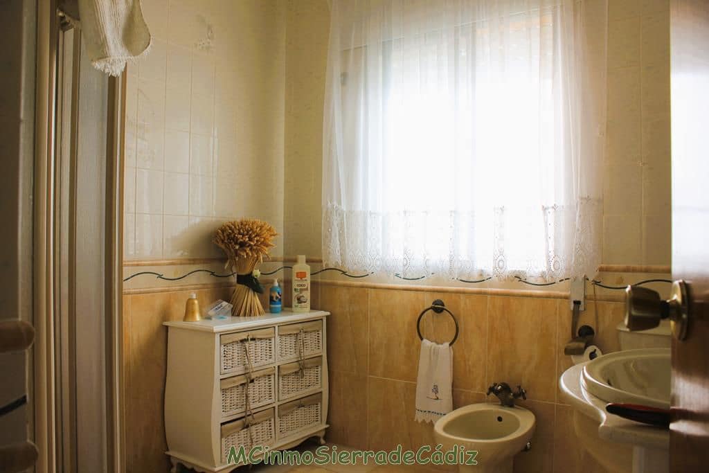 5 soveværelse Byhus til salg i Algodonales med garage - € 210.000 (Ref: 8475832)