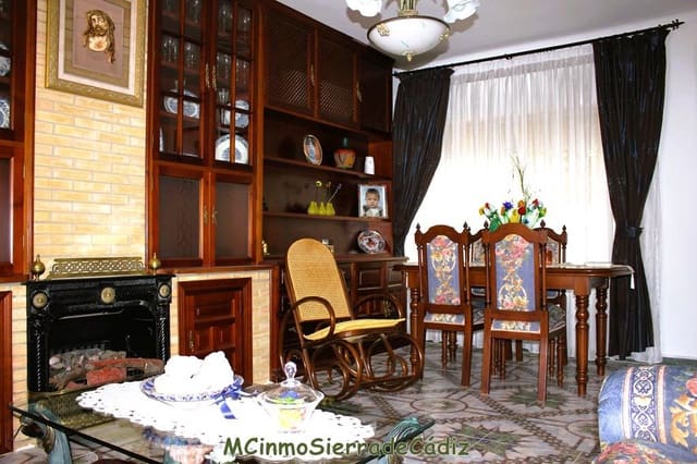 5 makuuhuone Omakotitalo myytävänä paikassa Algodonales mukana 
autotalli - 210 000 € (Ref: 8475832)