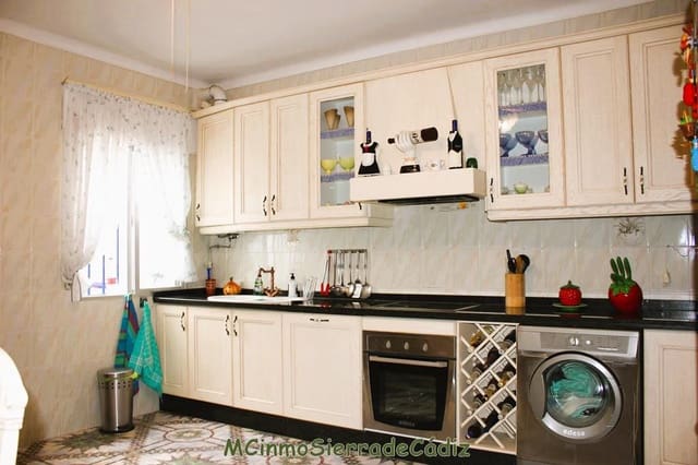 5 makuuhuone Omakotitalo myytävänä paikassa Algodonales mukana 
autotalli - 210 000 € (Ref: 8475832)