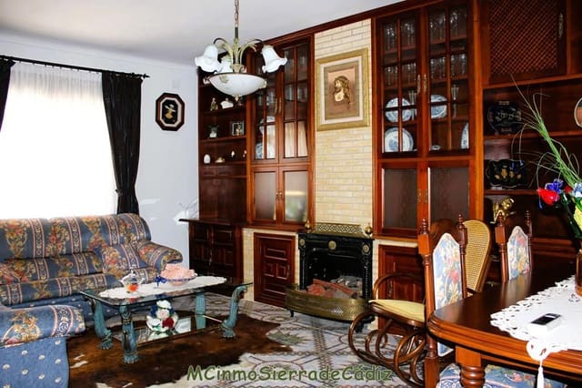 5 makuuhuone Omakotitalo myytävänä paikassa Algodonales mukana 
autotalli - 210 000 € (Ref: 8475832)